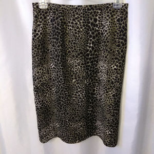 First Issue A Liz Claiborne Co animal print size 8